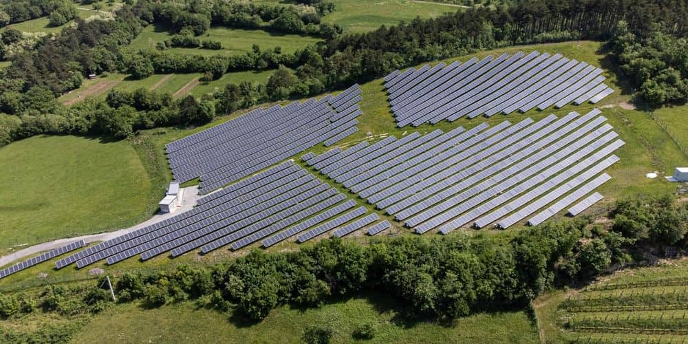 How Does Solar Help the Environment? 6 Incredible Benefits